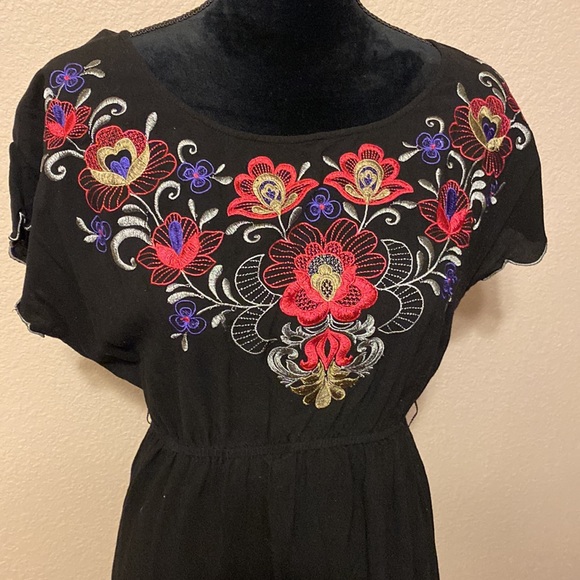 Eve Couture Black Dress Floral Stitching - Picture 2 of 8